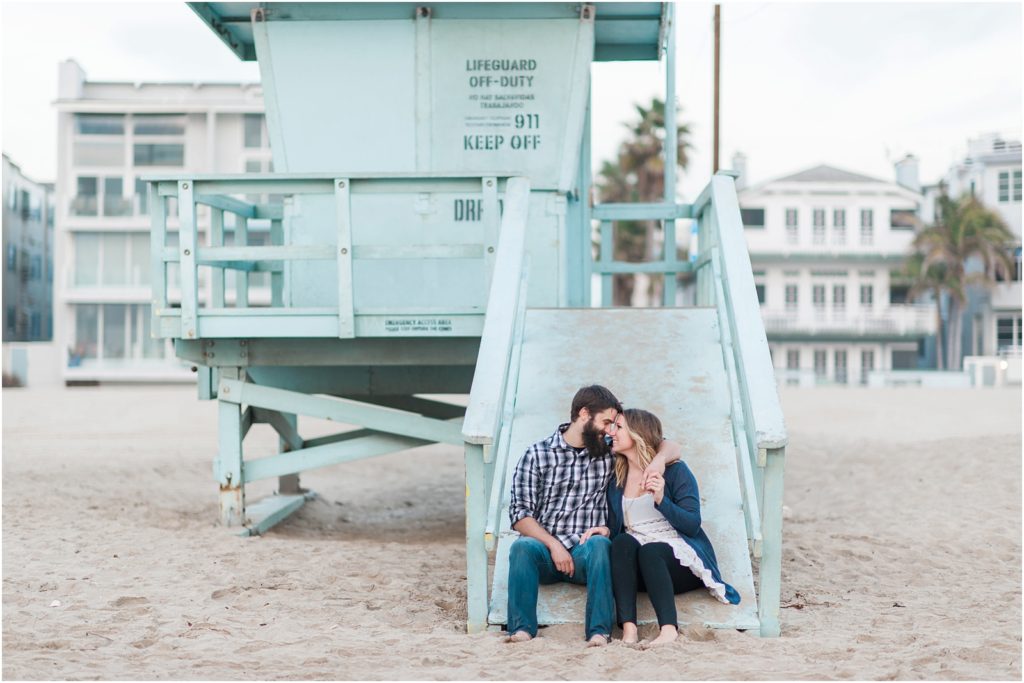 iowa-city-wedding-photographer-stephanie-marie-photography-cozy-beach-engagement_0028