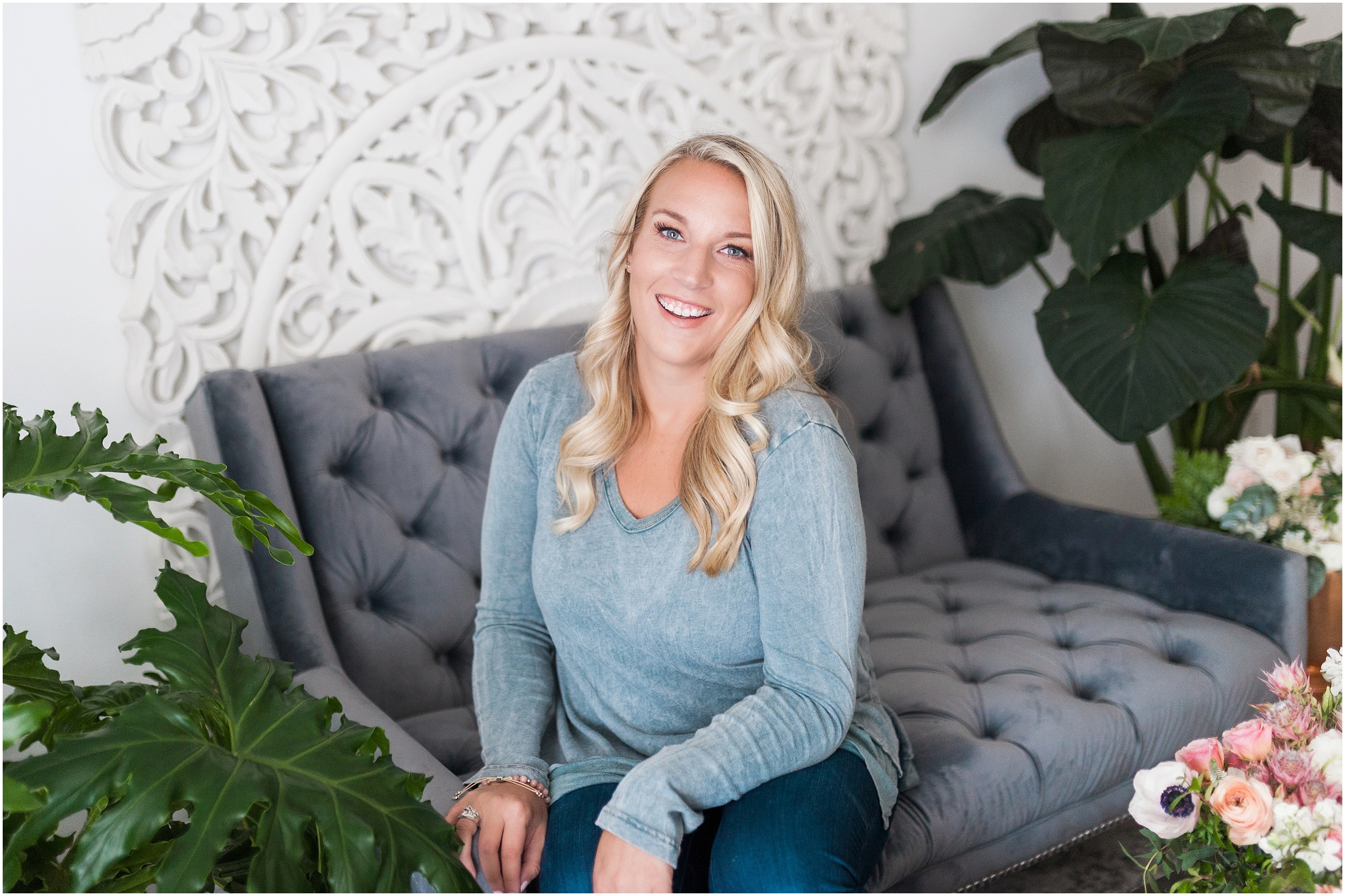 Hydrangea Bloom Wedding Florist | Lifestyle Branding Experience || Iowa City Headshots Photographer