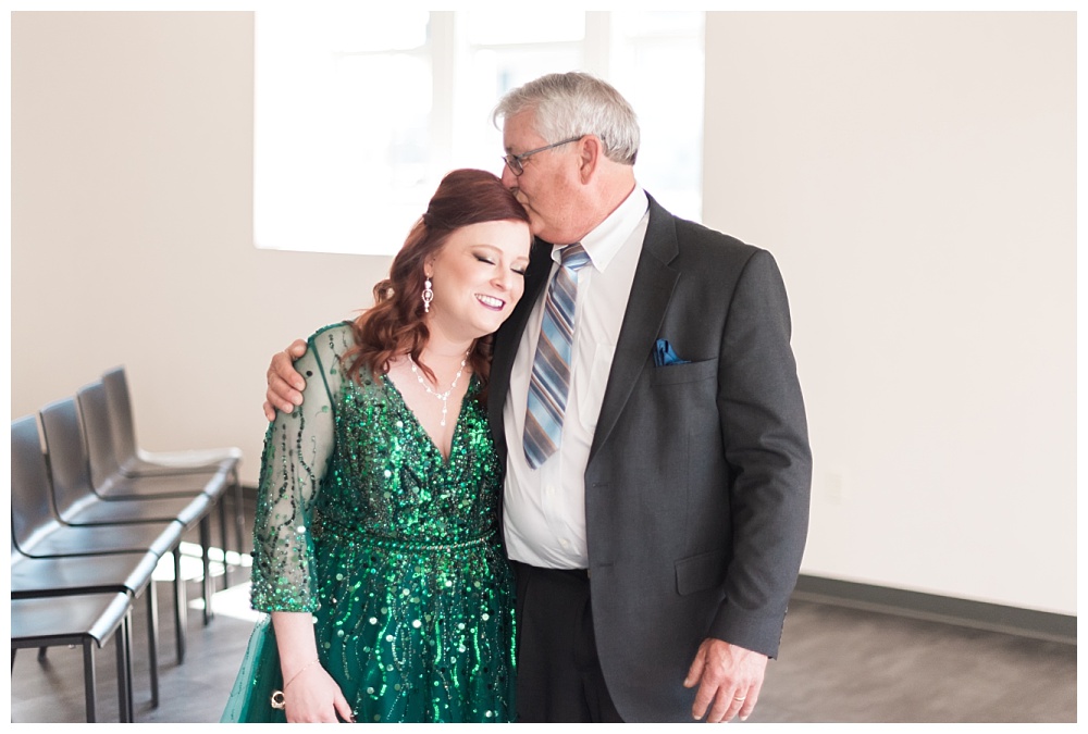 Stephanie Marie Photography Eastbank Venue and Lounge Cedar Rapids Iowa City Wedding Photographer Pete Leslie Akers 30