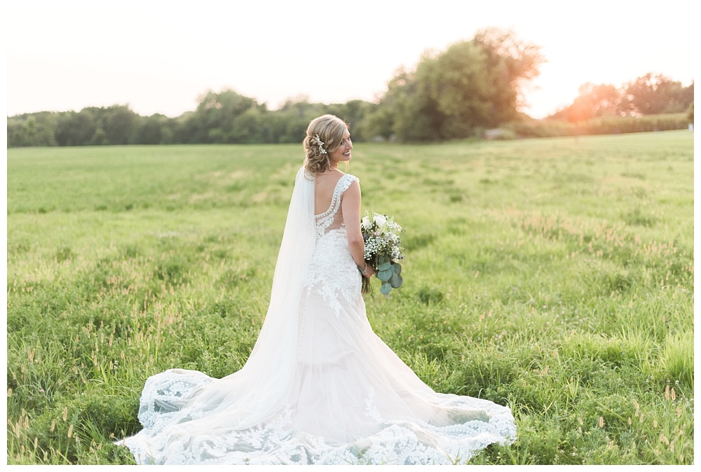 Stephanie Marie Photography Palmer House Stable Solon Iowa City Wedding Photographer_0040.jpg