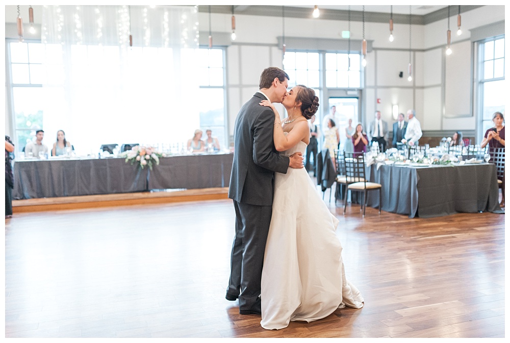 Stephanie Marie Photography Noahs Event Venue Omaha Nebraska Wedding Photographer Danielle Alex Herman_0049.jpg