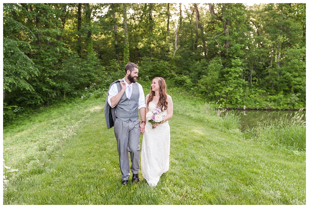 Stephanie Marie Photography Celebration Farm Solon Iowa City Wedding Photographer Steph Zach Tanner_0022.jpg