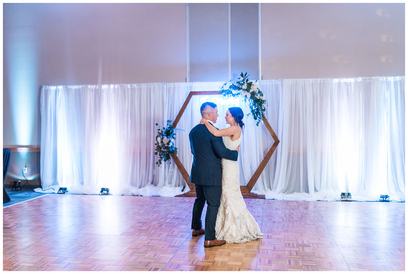 Stephanie Marie Photography Unitarian Universalist Society Church Ceremony Hotel Kirkwood Reception Cedar Rapids Iowa City Wedding Photographer Sean Madison Moore_0097.jpg