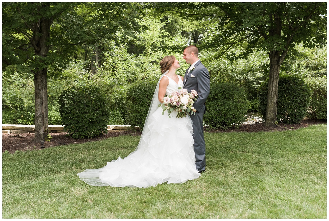 Stephanie Marie Photography Newman Catholic Center Ceremony Bella Sala Reception Tiffin Iowa City Wedding Photographer Chelsey Justin Meyers_0019-1.jpg