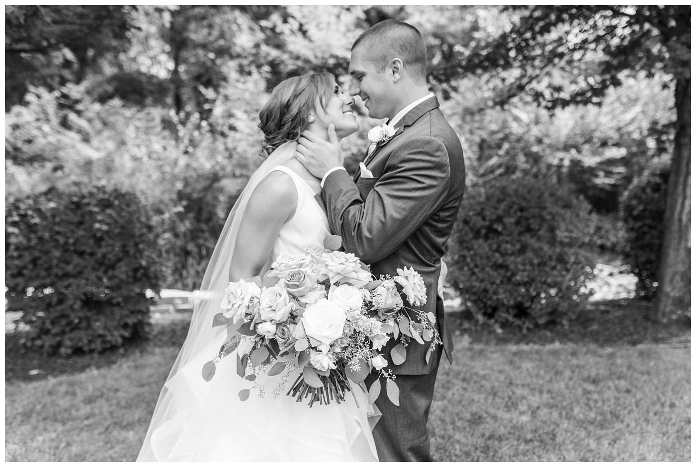 Stephanie Marie Photography Newman Catholic Center Ceremony Bella Sala Reception Tiffin Iowa City Wedding Photographer Chelsey Justin Meyers_0050.jpg